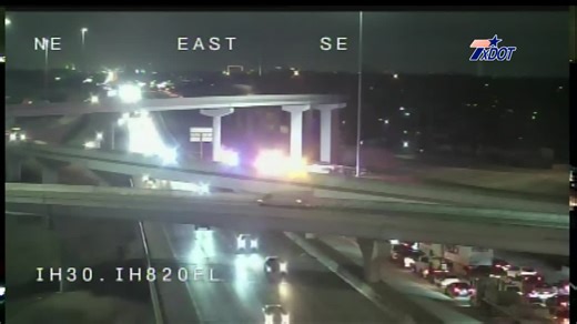 All eastbound lanes of I-30 in Fort Worth closed after multi-vehicle crash