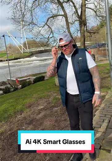 Discover the VUB AI Smart Glasses with 4K Camera