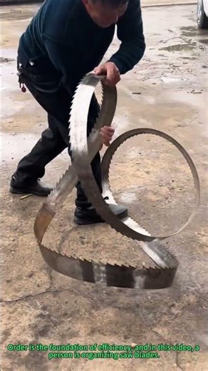 Saw Blade Storage Hack: How to Organize Sharp Blades Safely – Practical Workshop Tip