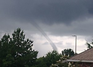 How waterspouts form