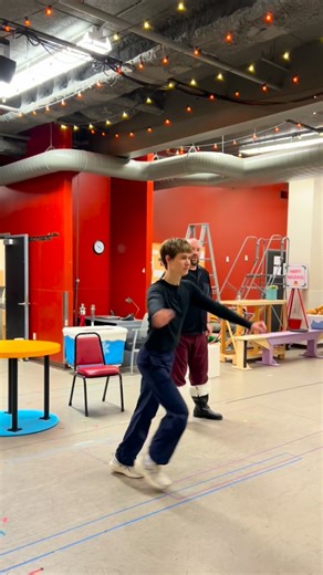 This cast of ELF–THE MUSICAL is keeping it real “cool”... and by cool, we mean North Pole cold. ❄️🎅 | The 5th Avenue Theatre