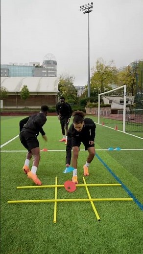 Paris FC players versus amateur players Part 2