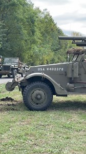 What’s the name of this half track and what kind of armament does it have?? #halftrack #ww2 #wwii #combat #ww2reenactment #tank #ww2history | Internal Combustion