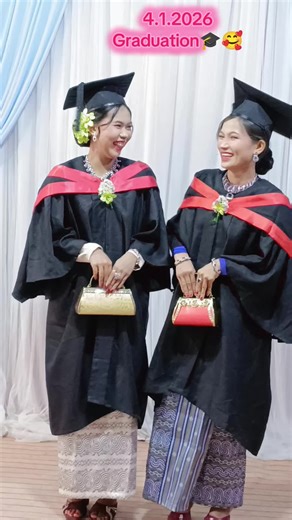 မြင်းခြံတက္ကသိုလ် ဘွဲ့အလှဓါတ်ပုံရိုက်ကူးရေး