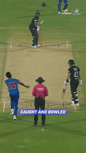Nothing new... Just Bumrah doing his thing 😌 #TeamIndia bounce back in the contest with timely wickets! #INDvNZ | 4th T20I | LIVE NOW 👉 https://hotstar.onelink.me/UsKp/6vr8vqbe | Star Sports