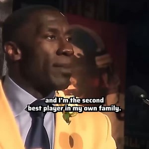 When elected to the Pro Football Hall of Fame, Shannon Sharpe took a moment to speak to his brother, who had a career shortened by injuries. The moment was emotional and brilliantly delivered by Sharpe to his brother, Sterling 🥹 Fast forward to 2025 and Sterling Sharpe have OFFICIALLY been elected to the Hall of Fame, where he will join Shannon as the FIRST brothers in NFL history to make the Hall 🏆 | DraftKings