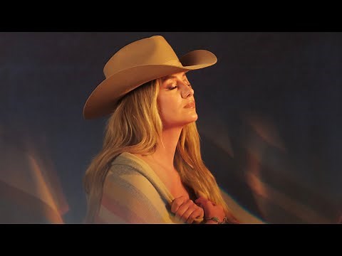 Lainey Wilson - Somewhere Over Laredo (Performance Video)