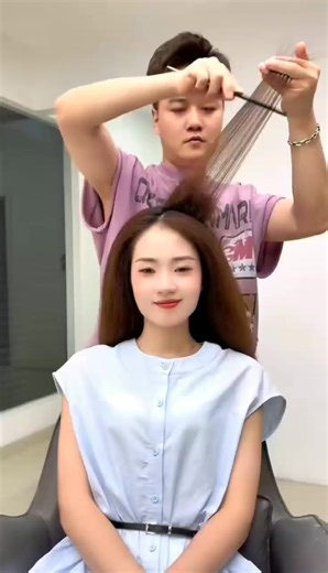 3K views · 23 reactions | Step into the world of a visionary hairstylist who transforms hair into jaw dropping sculptures think hats, serpents, fish, and beyond. Each look blurs the line between high fashion and surreal fantasy, turning hair into wearable art. Which hairstyle is your favorite? ‍♀️ Art credit: zhaoyining6688 (Douyin) | CreativeFløw | Facebook