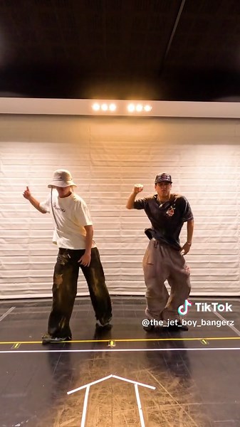 アニメ『新世紀エヴァンゲリオン』OPで踊ってみた