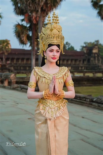 APSARA from Cambodia 🇰🇭 #photographer #poucameracafe #beautiful #photography