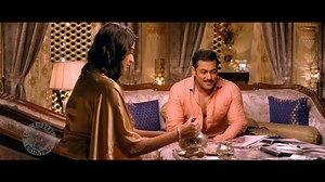 3.2M views · 165K reactions | Have a look at this scene from the movie 'Prem Ratan Dhan Payo' starring #SonamKapoor #AnupamKher #SalmanKhan & #DeepakDobriyal in the lead. #ReliveRajshri | Rajshri | Facebook