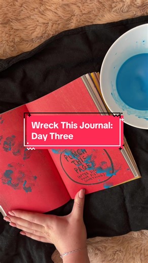 This was so messy and choatic I love it hahahah #wreckthisjournal #journalwithme #artsandcrafts #chaoticenergy