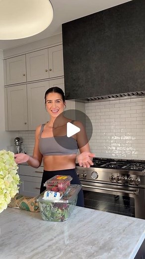 GRACE WHITE on Instagram: "Strawberry Poppyseed Salad 🥗 with some pan fried cod 🤌🏽. I wasn’t going to share the fish because it’s not our typical go-to for a salad BUT it’s really good! We’ve been eating this combo on Fridays lately! 🫶🏽 - 🍓Strawberry Salad: ▪️10 oz mixed greens ▪️1/2 red onion, sliced ▪️1 cup sliced strawberries ▪️1/2 cup crumbled goat cheese ▪️2 tbsp dried cranberries ▪️1 tbsp pumpkin seeds ▪️1/4 cup toasted pecans 🥗Balsamic Poppyseed Vinaigrette ▪️1/2 cup olive oil ▪️1/