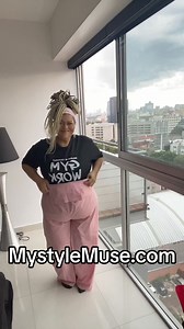 Yo quiero ser modelo y ustedes me van ayudar verdad? Cómo, compartan para ver si alguien quiere que les modele aunque sea unos platos jejejejje #video #makeup #modelo #curvy #beauty #beautymaglys #reelsfypシ | Beautymaglys