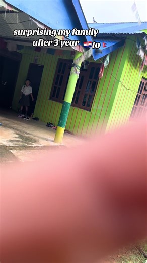 surprising my family after 3 years 😭🫶 finally the wait is over😭🙏🏻 #creatorsearchinsights #surprise #nepal #croatia #hetaudamuser @smt😚🧚 @🖤 @surendra @Pritam Syangtan