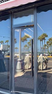 ✨Shoot a bite, win a box✨ How to get it‼️ زور أي فـرع من فـروعنــا، وصوّر فيديو ريفيو للدوناتس ونزله كـ Reel ويكون الـAccount Public ومتنساش تعمل لنا Tag ثاني يوم، هتـاخد هدية بوكس فيه 6 Mini Donuts من اختيارك 💝 Don’t miss to share your experience with us❤️ | Rosé Paris