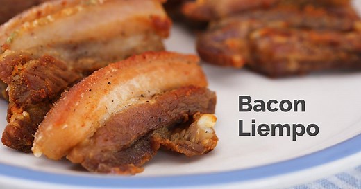Homemade bacon is easy to make! All you need are pantry staples and thinly-sliced pork belly and you're good to go. See the full recipe here: http://bit.ly/2FkbHvU Subscribe to our YouTube channel for more videos, recipes, and step-by-step guides:www.YouTube.com/Yummyph | Yummy PH