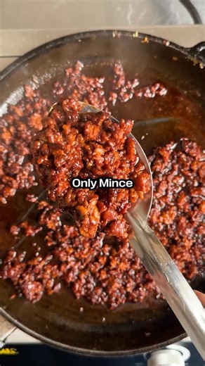 Mob | Your weekly meal planner on Instagram: "Follow @mob to get every episode of Only Mince and tag someone who loves mince because we’re giving away a free subscription to mob! It’s episode 4 of Only Mince! Creamy Spicy Pork Ramen, a delicious recipe by @justin_the_dustbin All these recipes are protein packed, quick to make and DELICIOUS. Head over to our link in bio and sign up to get the recipe"