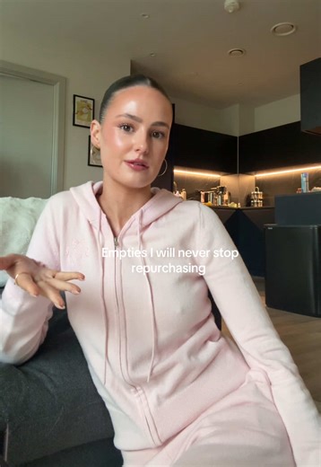 @balmainbeauty perfume @Gem deodorant @Fenty Beauty butta drop @Saltair Body vanilla @L'Oréal Paris UK hairspray @LOCCITANE shower oil & micellar water @Laura Mercier vanilla body @rhode@rhode skin barrier butter & lip balm @Caudalie premier cru @Summer Fridays jet lag @TheSmoothCompany hair gel @THE OUAI dry shampoo #hair #skin #makeup #emptiesreview