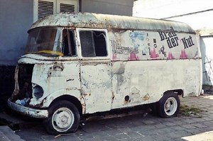 Ini Kisah Mobil Ambulance Hantu Bandung yang Laku Rp40 Juta - Gridoto