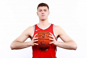 Who is Isaiah Hartenstein? Looking at the free agent center who signed a training camp deal with the LA Clippers