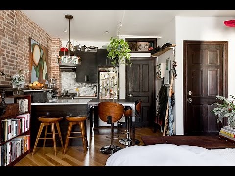 tour charming studio apartment with rustic touch ▸ Brooklyn