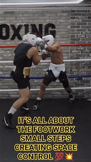 Boxing basics using ur feet so important creating counter opportunities & defense 💯💥