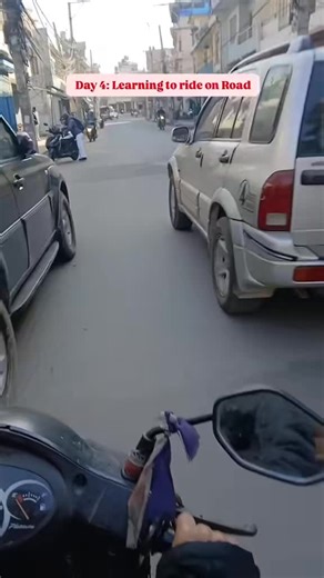 #freew #femaleinstructor #ridingschoolnepal #femaledrivingtrainer #scootertraining