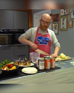 23K views · 209 reactions | Challenge Chef Gary Maclean is back and this week Gary’s making a slow-cooked brisket chilli using Scotch Beef, served with homemade guacamole and fluffy baked rice. Although, this recipe takes a little more planning and preparation it's worth it - trust us! Who's giving this one a go? | Make it Scotch | Facebook