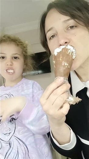 En kolay dondurmayı yapıyoruz❤️🌸 #pratiktarifler #tarif #dondurma #yaz #pasta