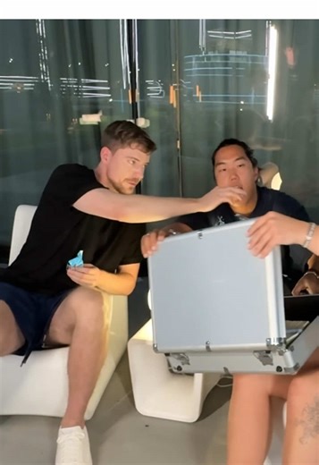 KOREAN NPC gives a @MrBeast fan the ultimate mystery adventure @Beast Games