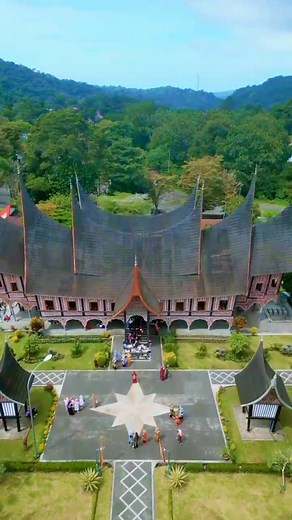 Museum Bustanil Arifin - Eks Menteri Koperasi Era Orde Baru. #minangkabau #beutifullindonesia @penggemar berat | Danau Singkarak