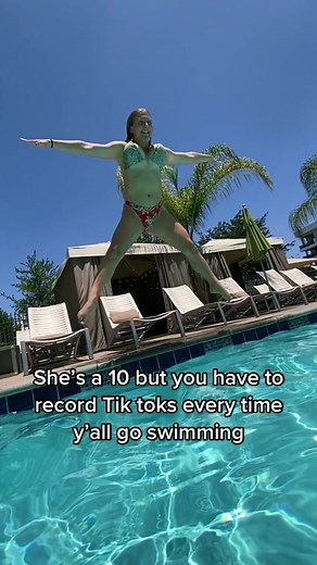 Whats the rating? ⛳️ #contortion #dance #pool