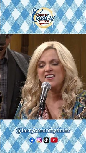 Rhonda Vincent Delivers Heartfelt Performance of "The Prettiest Flower There"