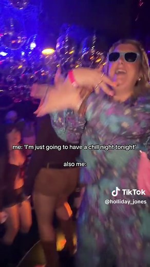 Party in the USA: An Epic Night at The Retro Nightclub