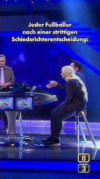 Jeder Fußballer nach einer strittigen Schiedsrichterentscheidung #shorts