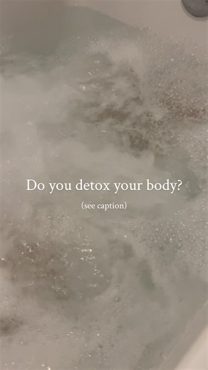In times of illness, our bodies need a little extra TLC! Detoxing isn’t just about cleansing; it’s about creating balance and harmony within. ✨ When we’re unwell, toxins can accumulate, making us feel sluggish and heavy. By detoxing, we support our body’s natural healing abilities, boost immunity, and promote overall wellness. 🌍💖 How to Create a Detox Bath: 1. Gather Your Ingredients: - Epsom salts: helps to relax muscles and relieve pain - Baking soda: gently exfoliates and softens skin - Ess