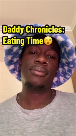 How long does it take to eat one sandwich? 🥪 (I’m being serious😅) #fyp #daddychronicles #stayathomedad #feedingtoddlers ##learningpatience