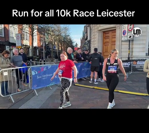 Leicester’s 10k charity race took to the city streets this morning. The event started and finished at Jubilee Square, with the route heading from the city centre to Victoria Park and through the University of Leicester. The race then headed back towards the finish line at Jubilee Square via New Walk and Leicester Cathedral. The Leicester 10k race is organised by Jane Tomlinson’s Run For All. Runners can choose to run for a charity close to their heart or get involved in one of the event’s offici