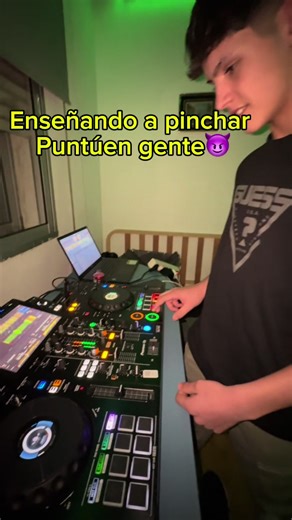 Enseñando a pinchar parte 1 @Mk_.alvaro #dj #enseñando #fyp
