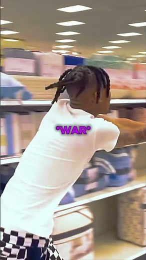 Nle Choppa Started A WAR At Target🤣