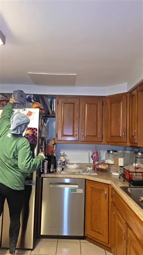 help this #hocekymom out and help me be able to support my hockeygirl next season #hockey #morningvlog #wfhmom #momsoftiktok