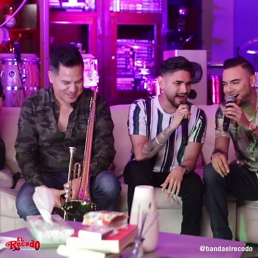 No te preocupes por mi aquí todo sigue igual como cuando estabas tú🎤💔 Banda El Recodo | Banda El Recodo