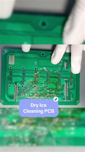 Dry Ice Cleaning PCB: Meticulous Process for Spotless Results