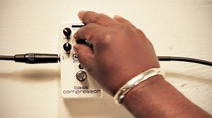 Watch MXR M87 Bass Compressor on Amazon Live
