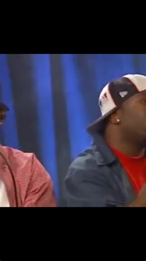 Relax Your Mind - Boyz II Men (Live Performance) #boyziimen #boyz2men #rnbvibes #rnb #rnbmusic #rnbsoul #throwback #throwbacksongs #rnbthrowbacks #liveperformance #group #singer #singing #vocals