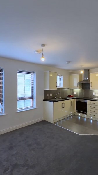 💥💥💥 FOR SALE 💥💥💥 📌 Apartment 2, Printers House, 152 Main Street, Strabane, BT82 8BA 🏘 Ground Floor 🛏 1 Bedroom 🔥 Electric Heating ⚡ Investment Opportunity ✔️ Close to a variety of amenities ⭐ Modern Interior 💸 Guide Price £77,500 ⭐️ For more information about this property and others, check out our webpage ⭐ https://ronan.co/property/apt-2-printers-house-152-main-street-strabane-bt82-8ba/ 🛑 For a free mortgage consultation, contact our mortgage advisor Sean McCabe Financial Adviser �