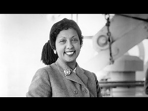 Josephine Baker: US dancer and WWII spy honoured at France's Pantheon