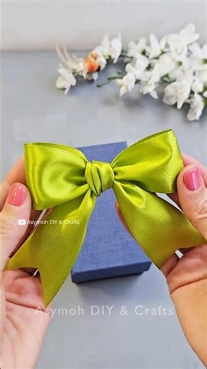 The SIMPLEST WAY to make a bow 🎀 #diy #craft #shorts #howto
