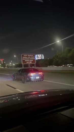 Dodge Charger Hellcat: The demon unleashed.😈